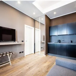 New Amazing Bilo In The Heart Of From Moscova Group Milán