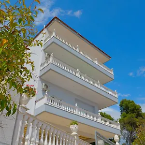 https://vila-marina.albaniahotels.org