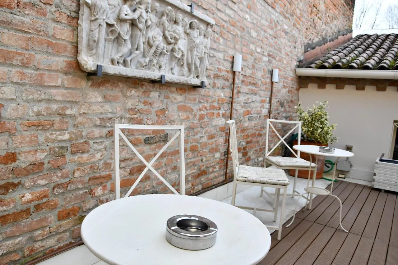 Quarto em Acomodações Particulares Avanguardia Art Club Ferrara